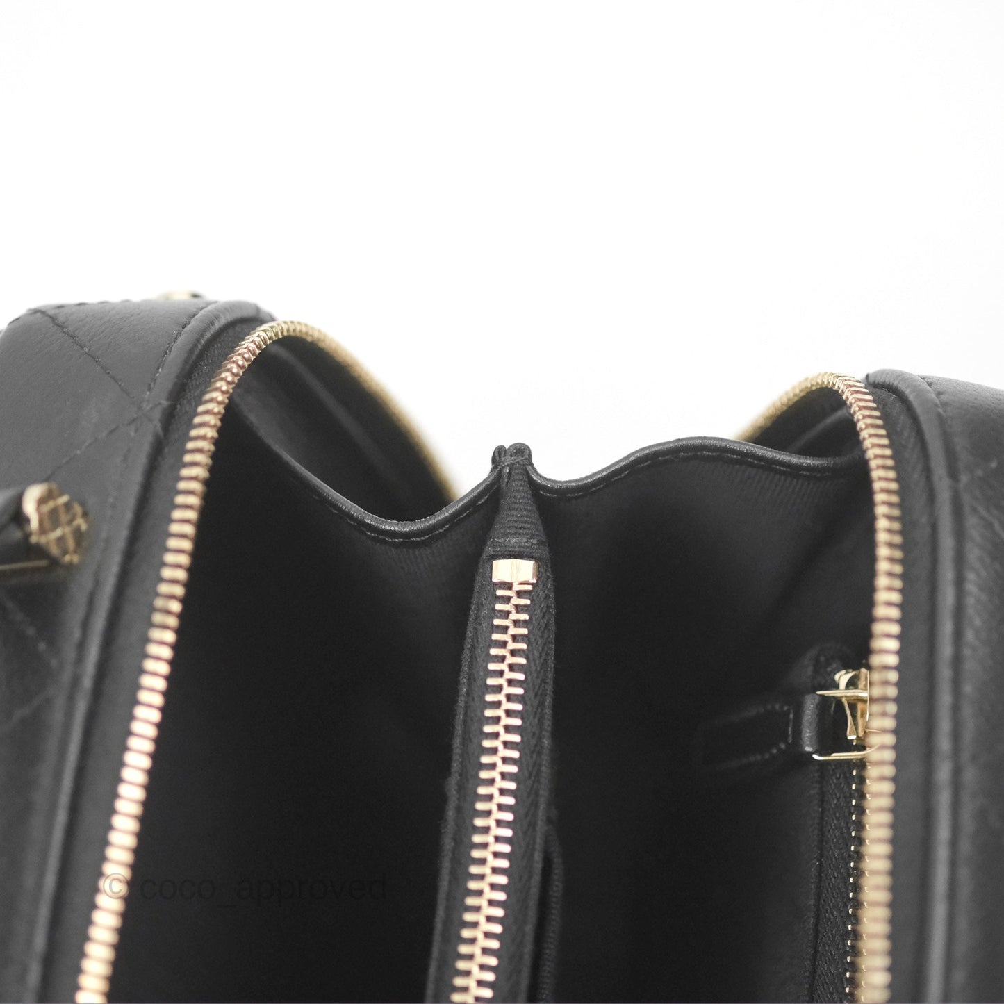 Chanel Quilted Top Handle Vanity Case Black Caviar Gold Hardware 22P