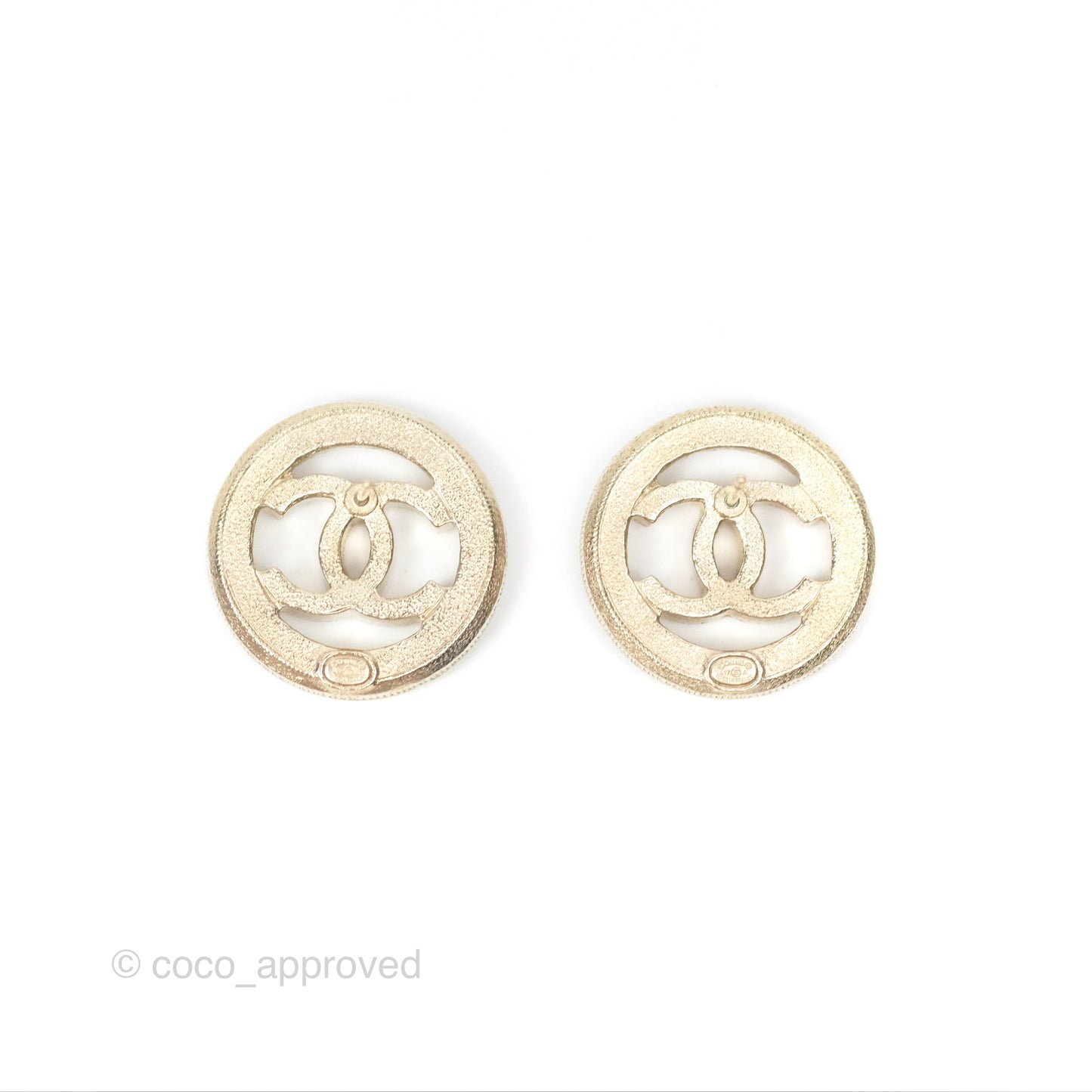 Chanel Pearl CC Round Earrings Gold Tone 17A