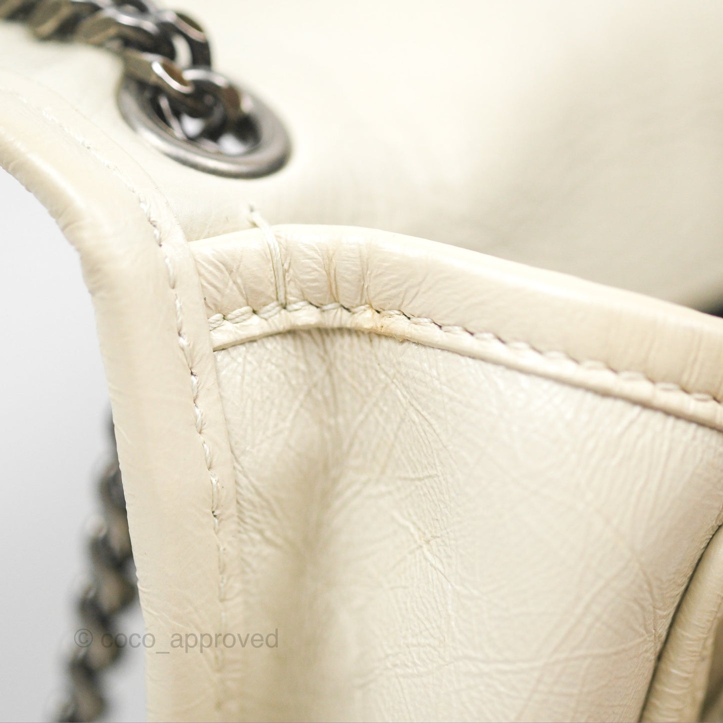 Saint Laurent Niki Baby Chain Bag Blanc Vintage Calfskin Brushed Palladium Hardware