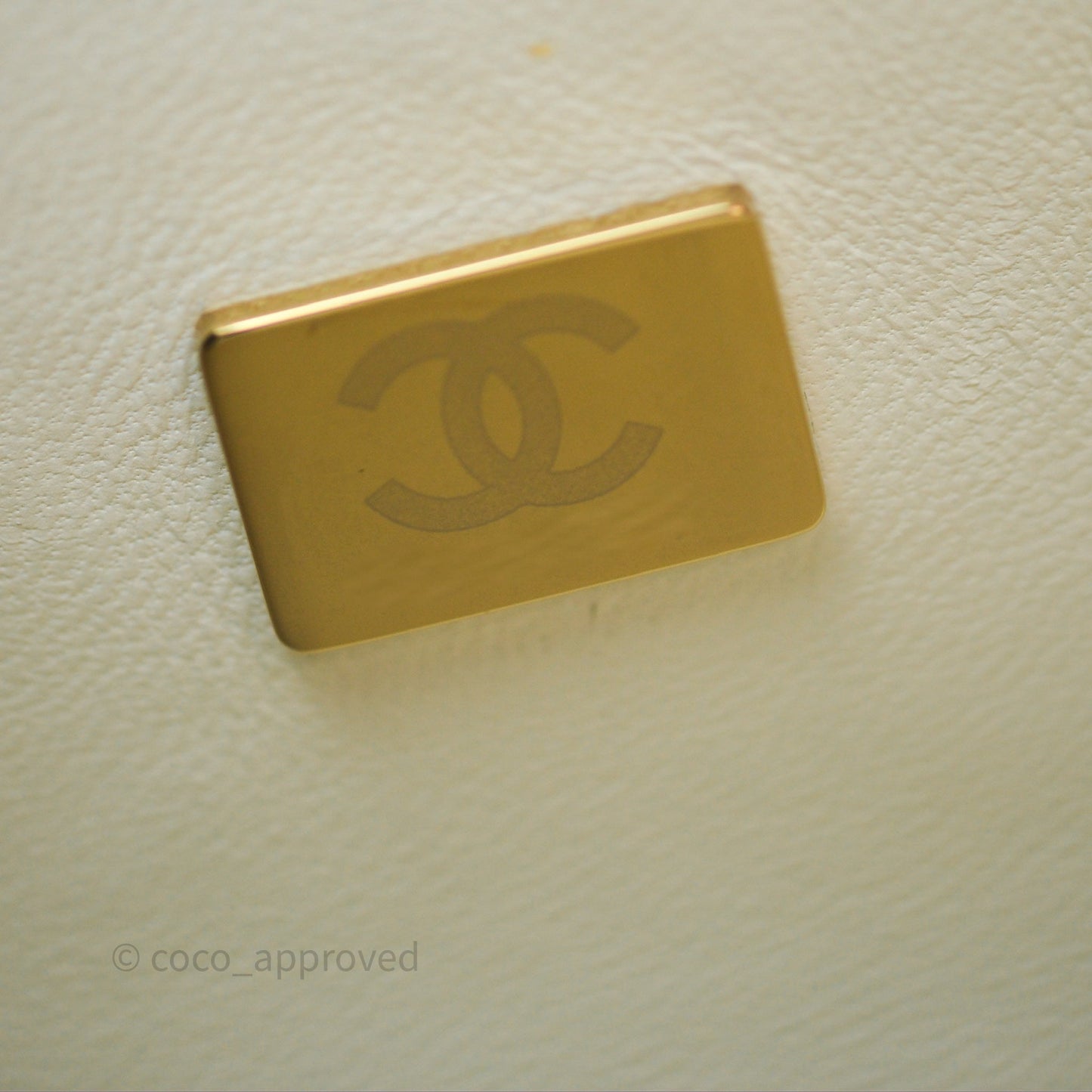 Chanel M/L Medium Classic Flap Quilted White Caviar Gold Hardware