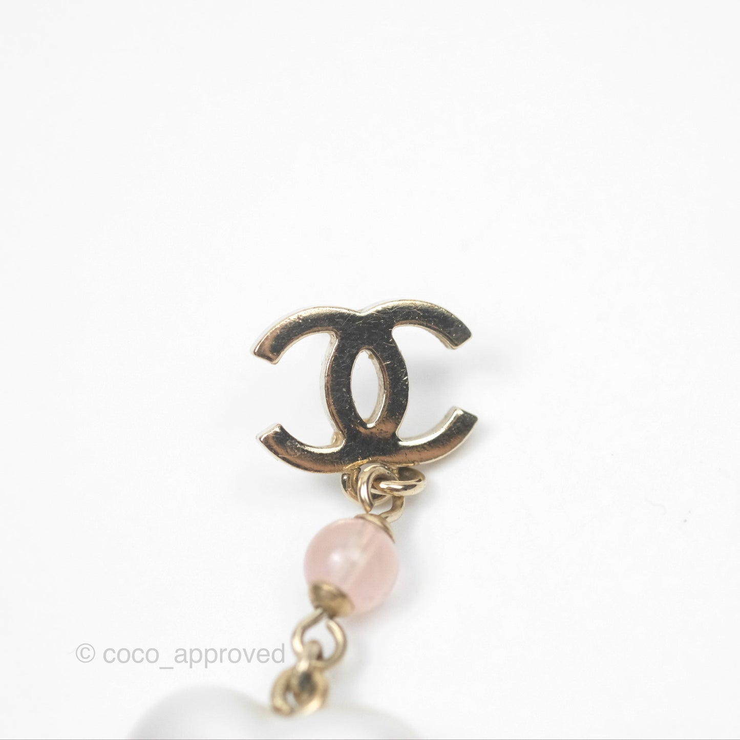 Chanel CC Pink Bead Heart Pearl Crystal CC Drop Earrings Gold Tone 21B