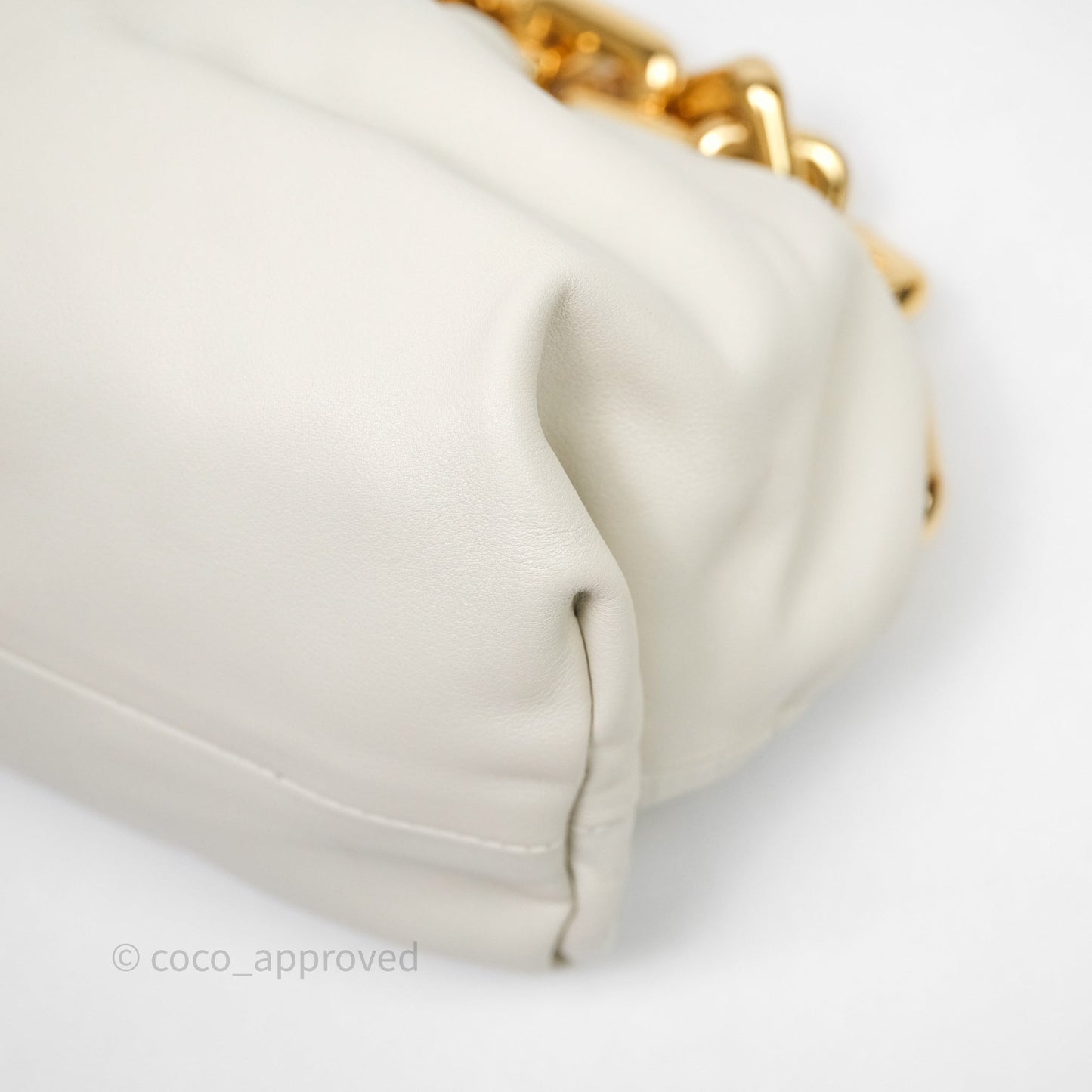 Bottega Veneta Chain Pouch Plaster Calfskin