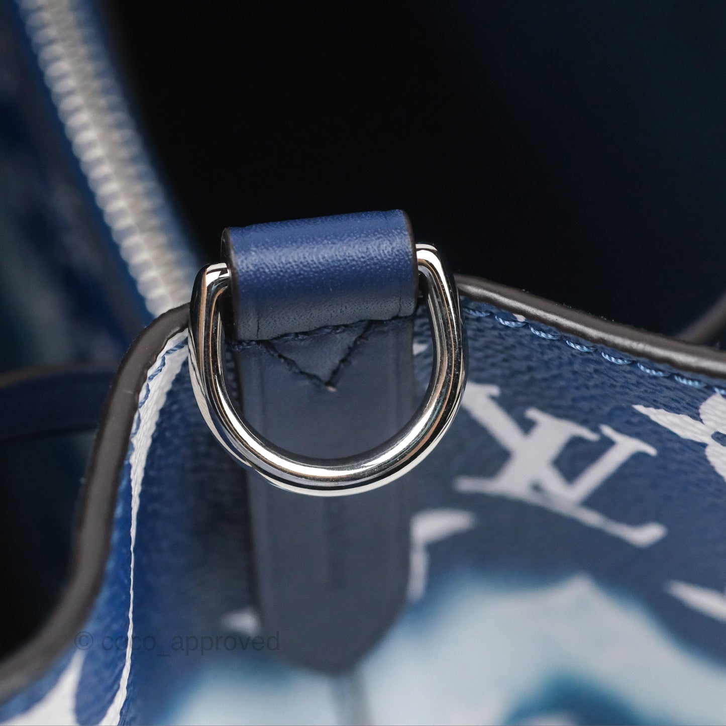 Louis Vuitton Escale Néonoé MM Monogram Blue