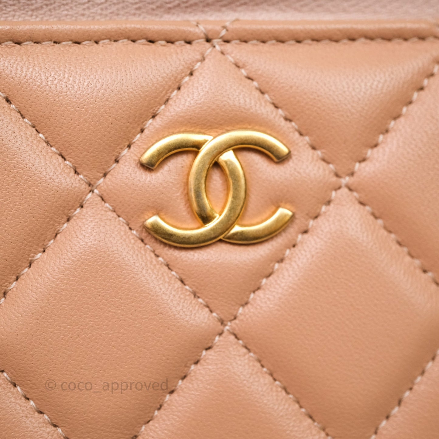 Chanel Vanity Rectangular Top Handle Beige Lambskin Aged Gold Hardware