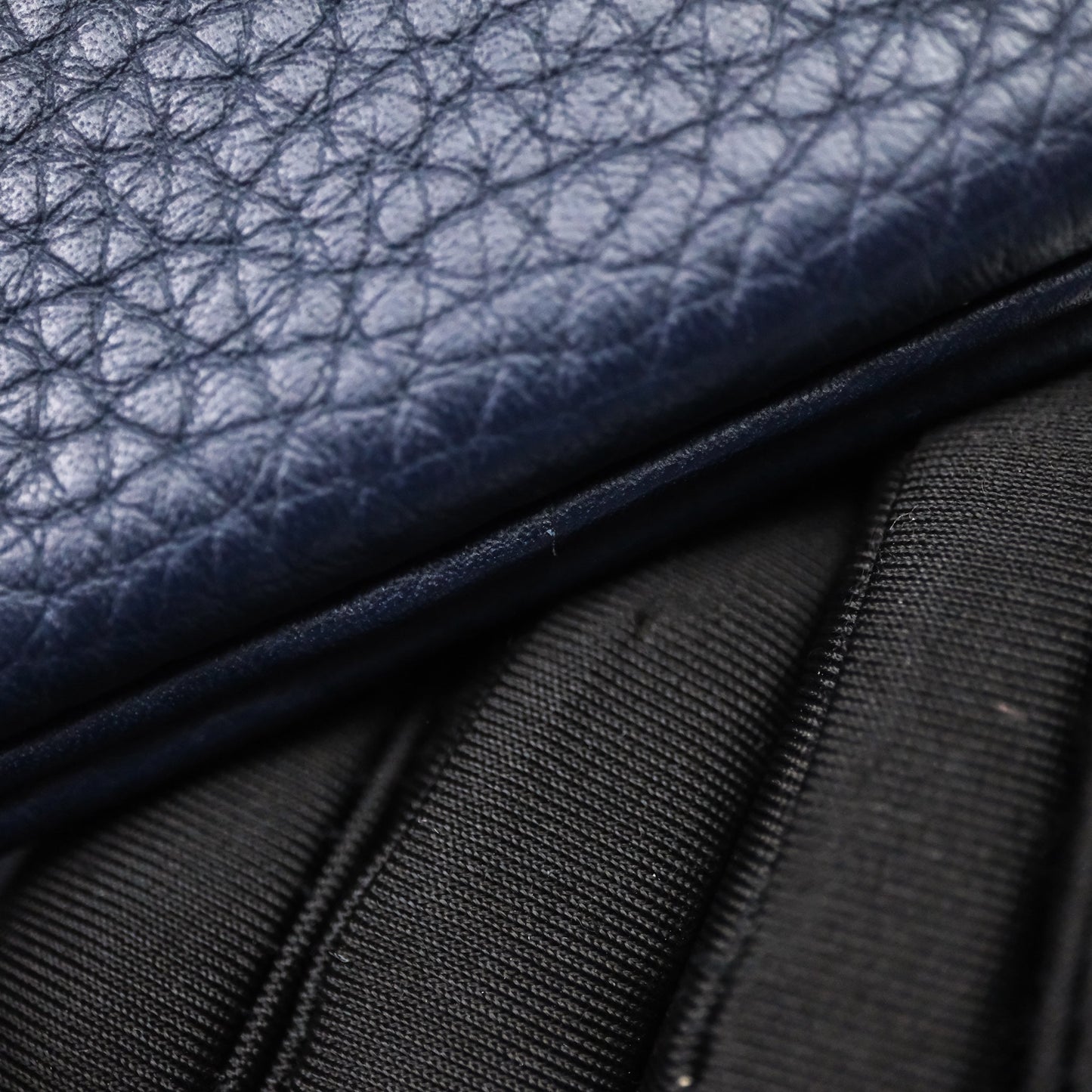 Hermès Lindy 30 Bleu Nuit 2Z Clemence Gold Hardware