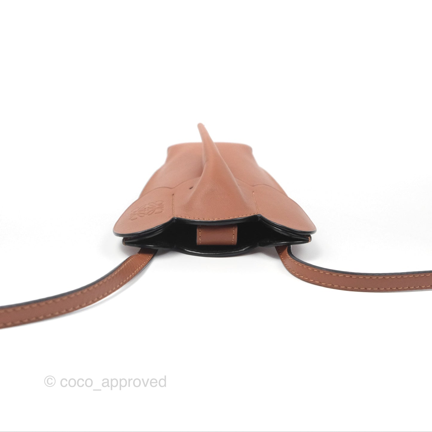 Loewe Elephant Pocket in Classic Calfskin Tan
