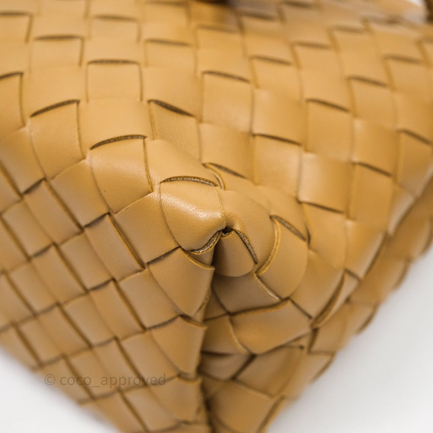 Bottega Veneta Small Andiamo Bag Dark Praline Intrecciato Lambskin