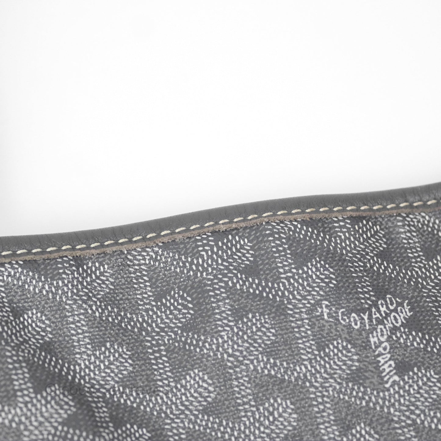 Goyard St Louis Tote PM ⁣⁣⁣⁣⁣⁣⁣⁣⁣⁣⁣⁣⁣⁣⁣⁣⁣⁣⁣⁣Grey Goyardine Canvas