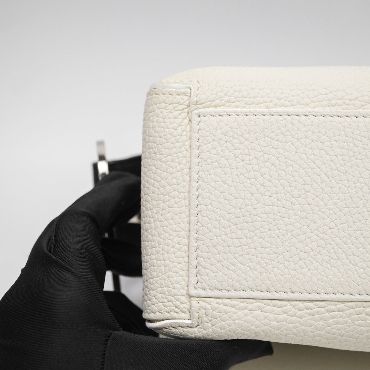 Delvaux Cool Box Mini Taurillon Soft Grained White/Black Calfskin Silver Hardware