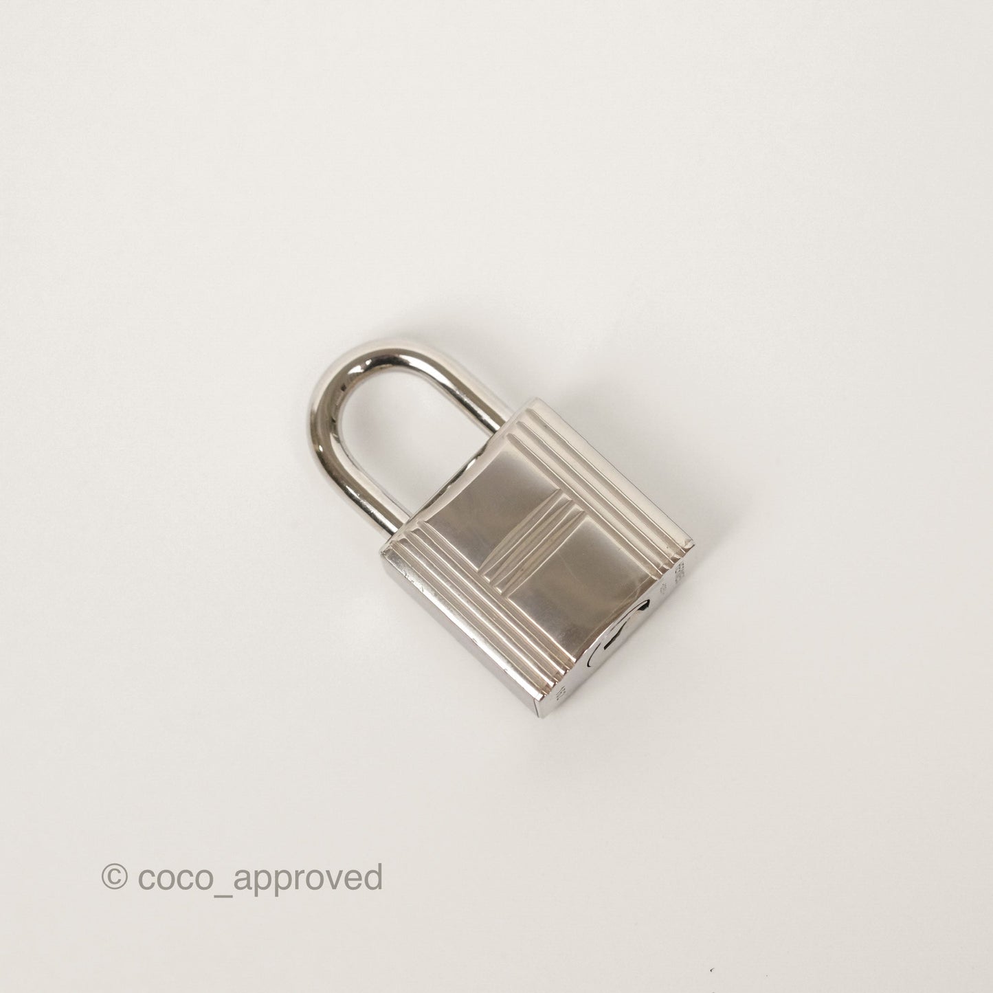 Hermès Picotin Lock 22 Rose Shocking 5R Taurillon Maurice Palladium Hardware