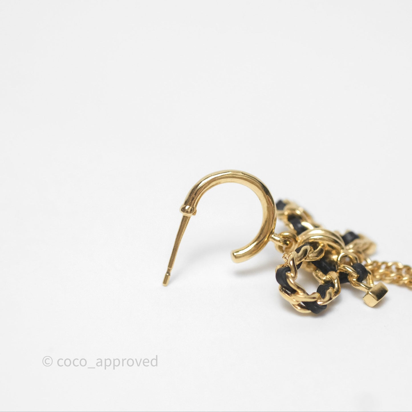 Chanel Woven Ribbon Bow Black Drop Earrings Gold Tone 22A