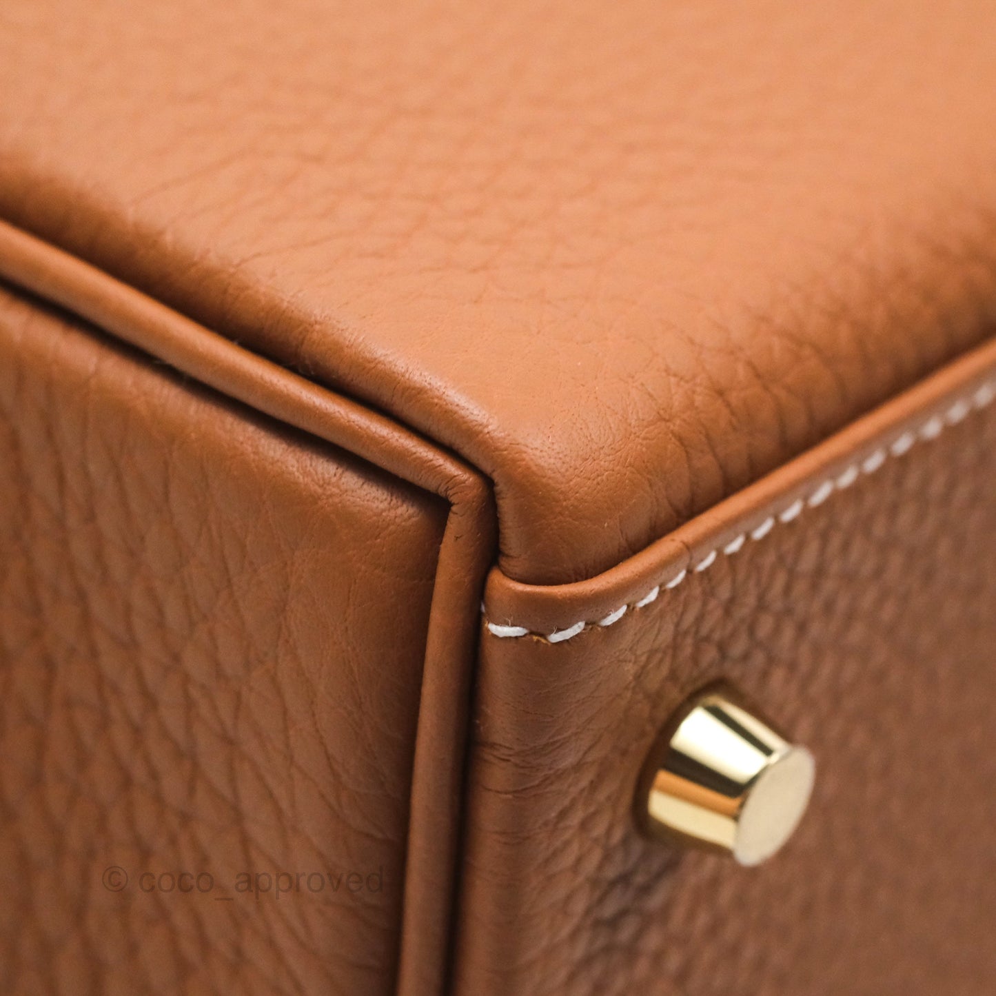 Hermès Kelly 28 Retourne Gold 37 Togo Gold Hardware