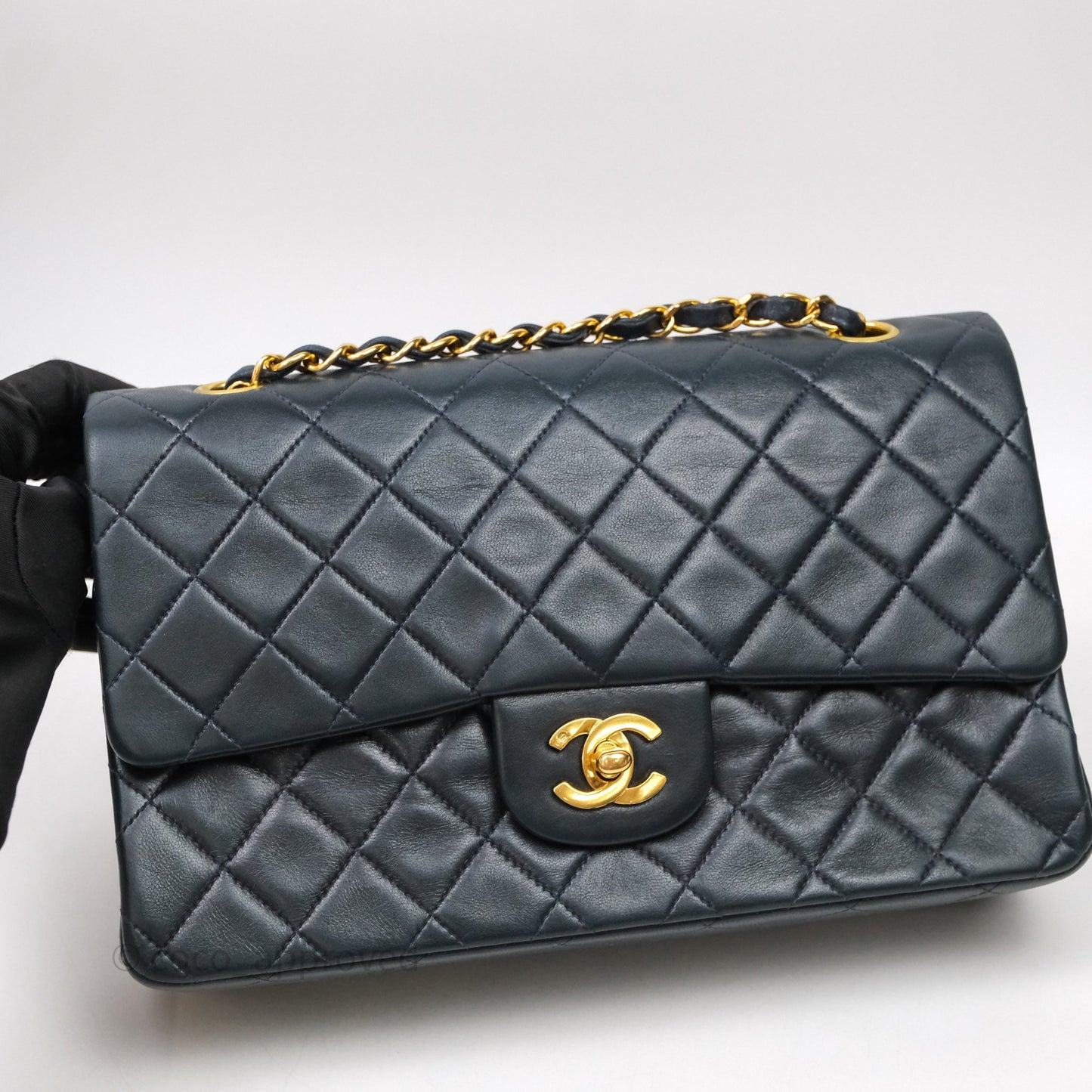 Chanel Vintage M/L Lambskin Medium Double Flap Bag Navy 24K Gold Hardware