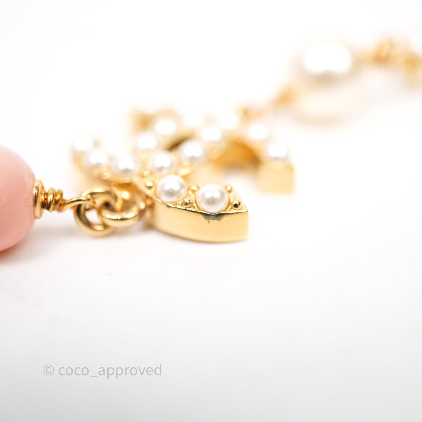 Chanel CC Pearl Pink Bead Necklace Gold Tone 22A