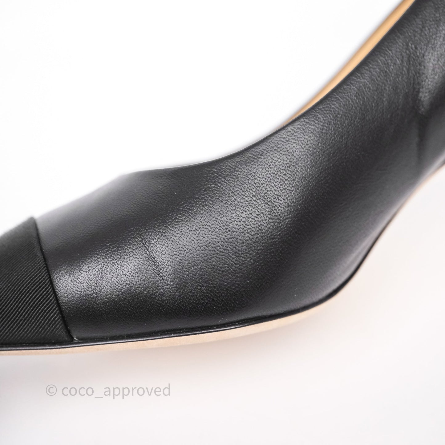 Chanel CC Cap Toe Pumps Heels Black Lambskin Size 38