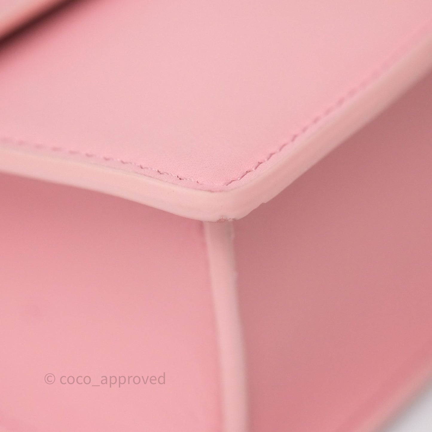 Dior 30 Montaigne East-West Chain Bag Pink