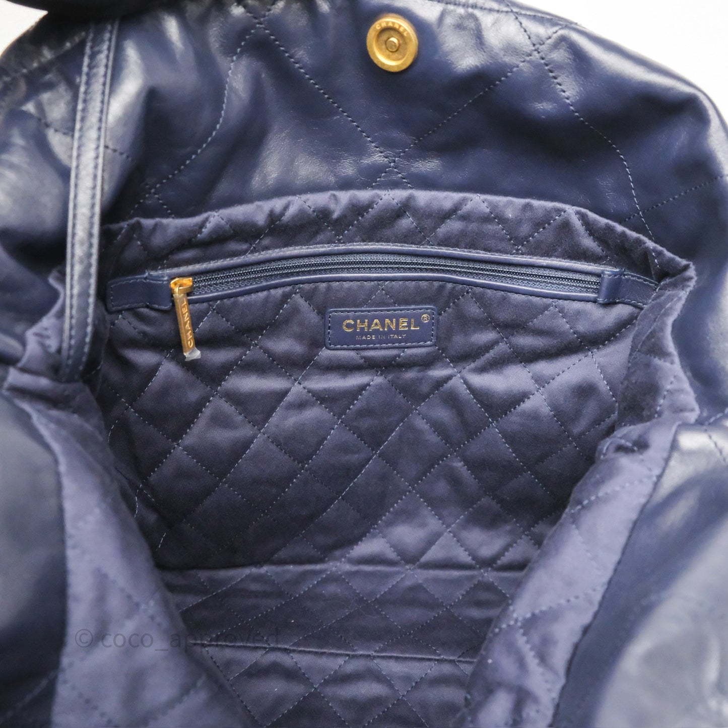 Chanel 22 Medium Navy Shiny Calfskin Aged Gold Hardware