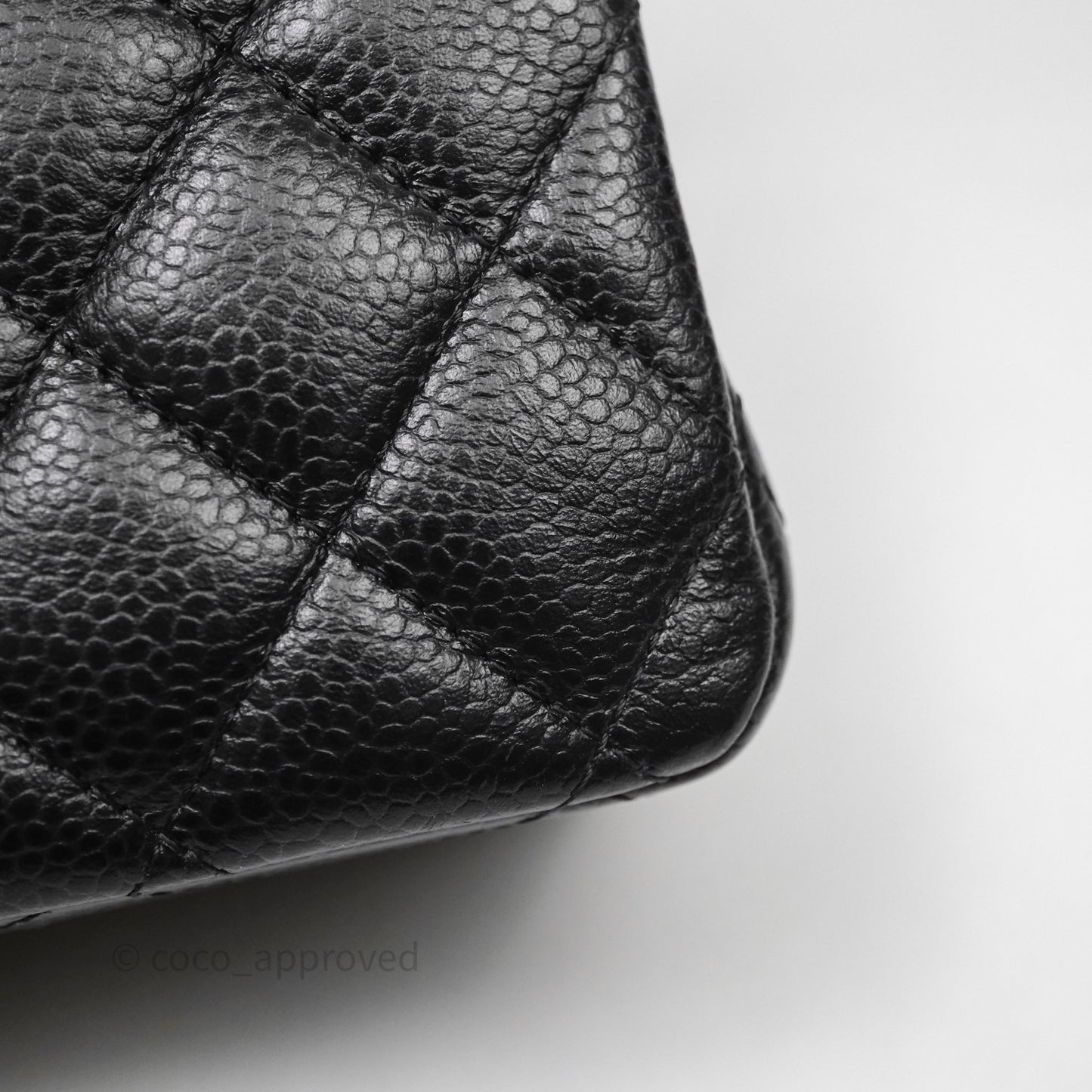 Chanel Classic M/L Medium Flap Quilted Black Caviar Gold Hardware