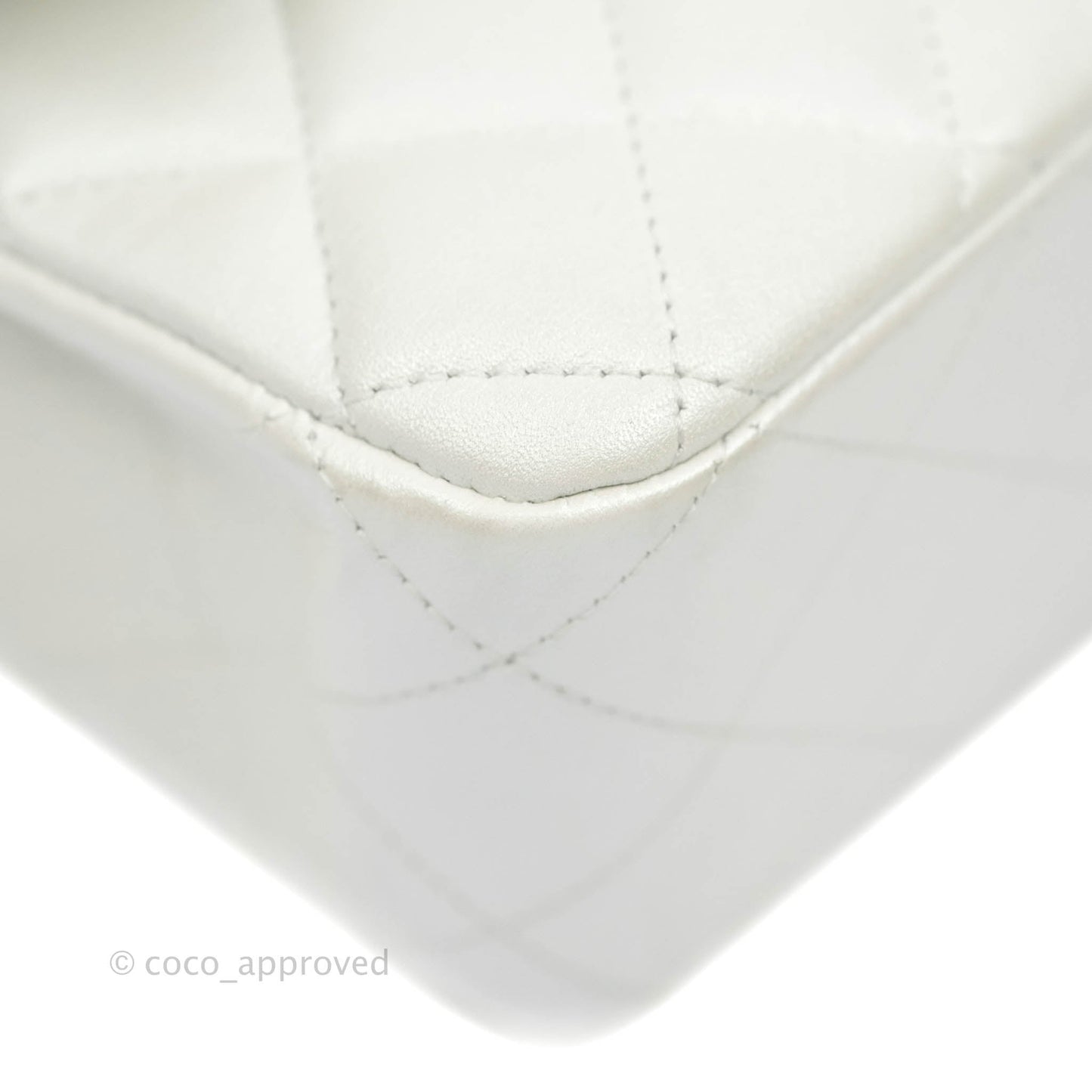 Chanel Classic M/L Medium Double Flap Iridescent White Lambskin Gold Hardware