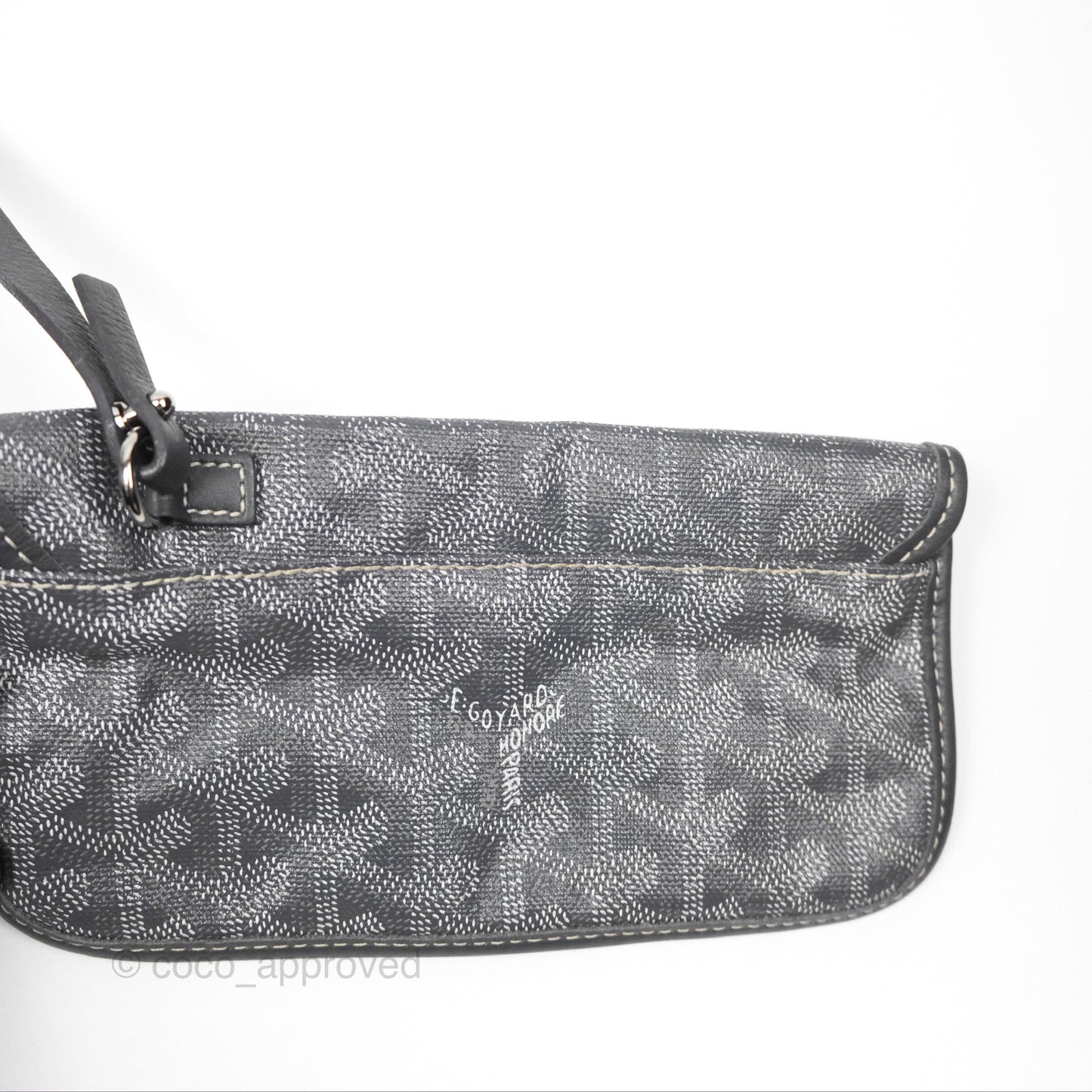 Goyard St Louis Tote PM ⁣⁣⁣⁣⁣⁣⁣⁣⁣⁣⁣⁣⁣⁣⁣⁣⁣⁣⁣⁣Grey Goyardine Canvas