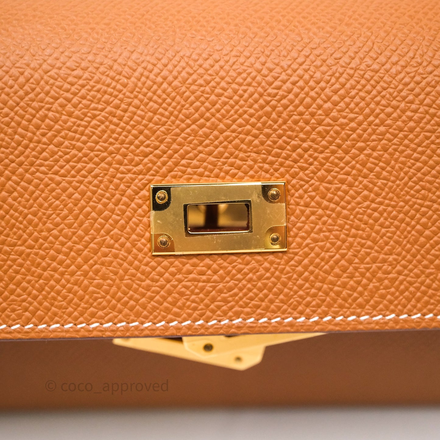 Hermès Kelly To Go Wallet Gold 37 Epsom Gold Hardware