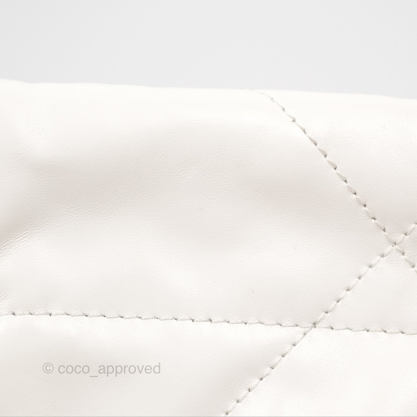 Chanel 22 Small White Shiny Calfskin Aged Gold Hardware