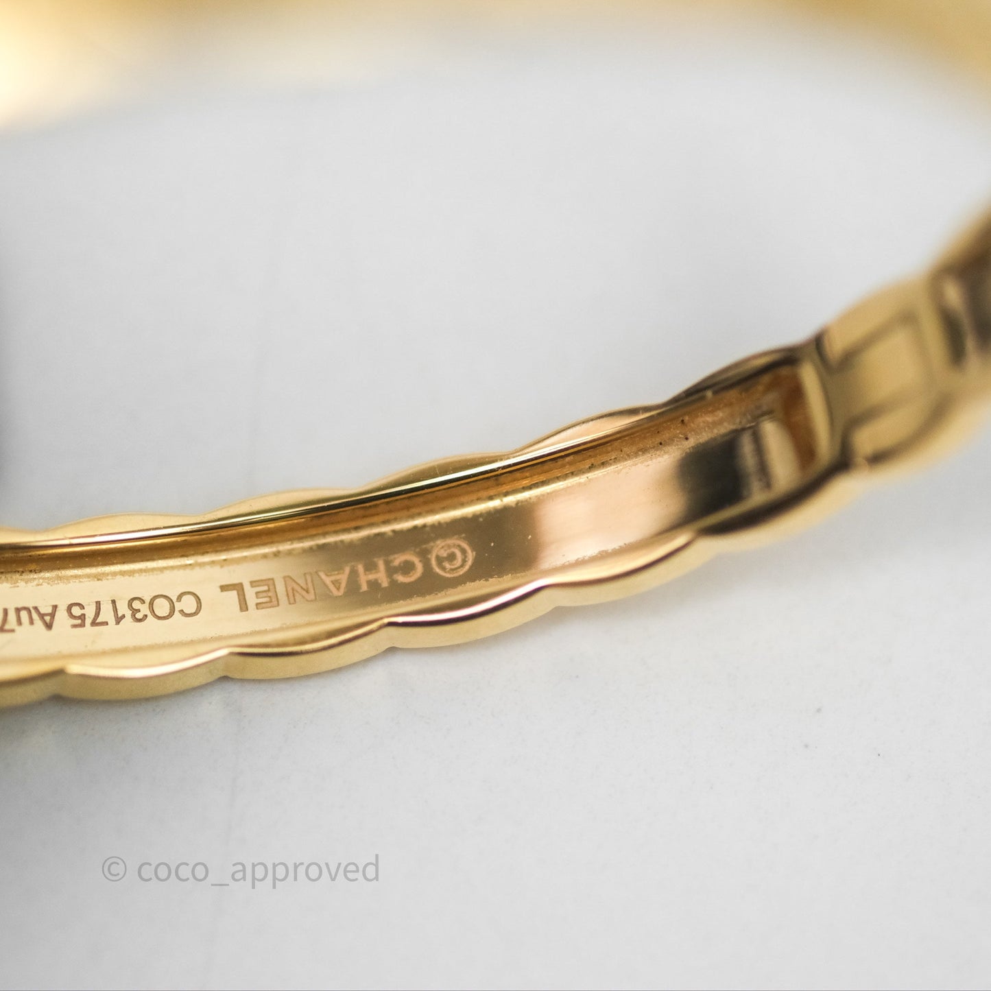 Chanel Coco Crush Bracelet Quilted Motif 18K Yellow Gold