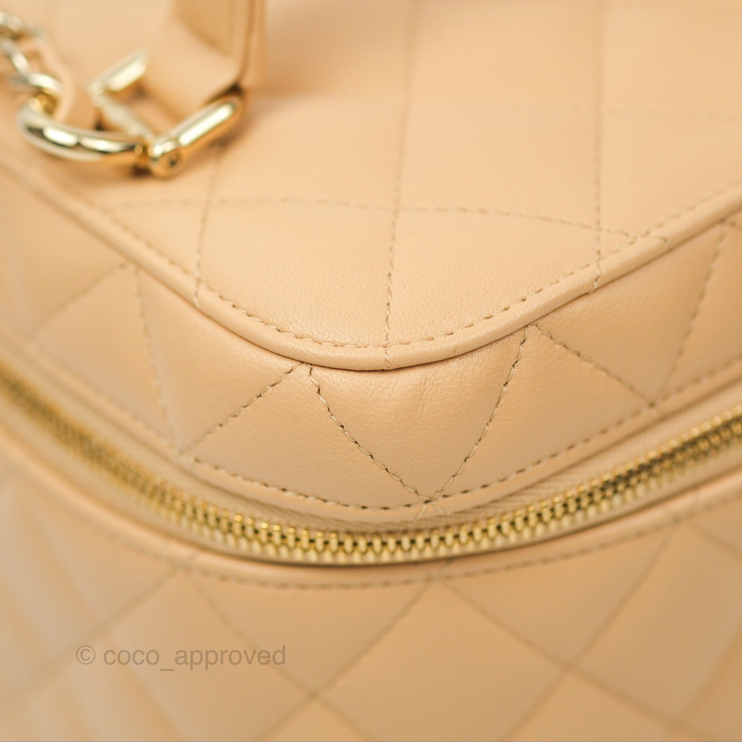 Chanel Small Quilted Top Handle Vanity Case Beige Lambskin Gold Hardware