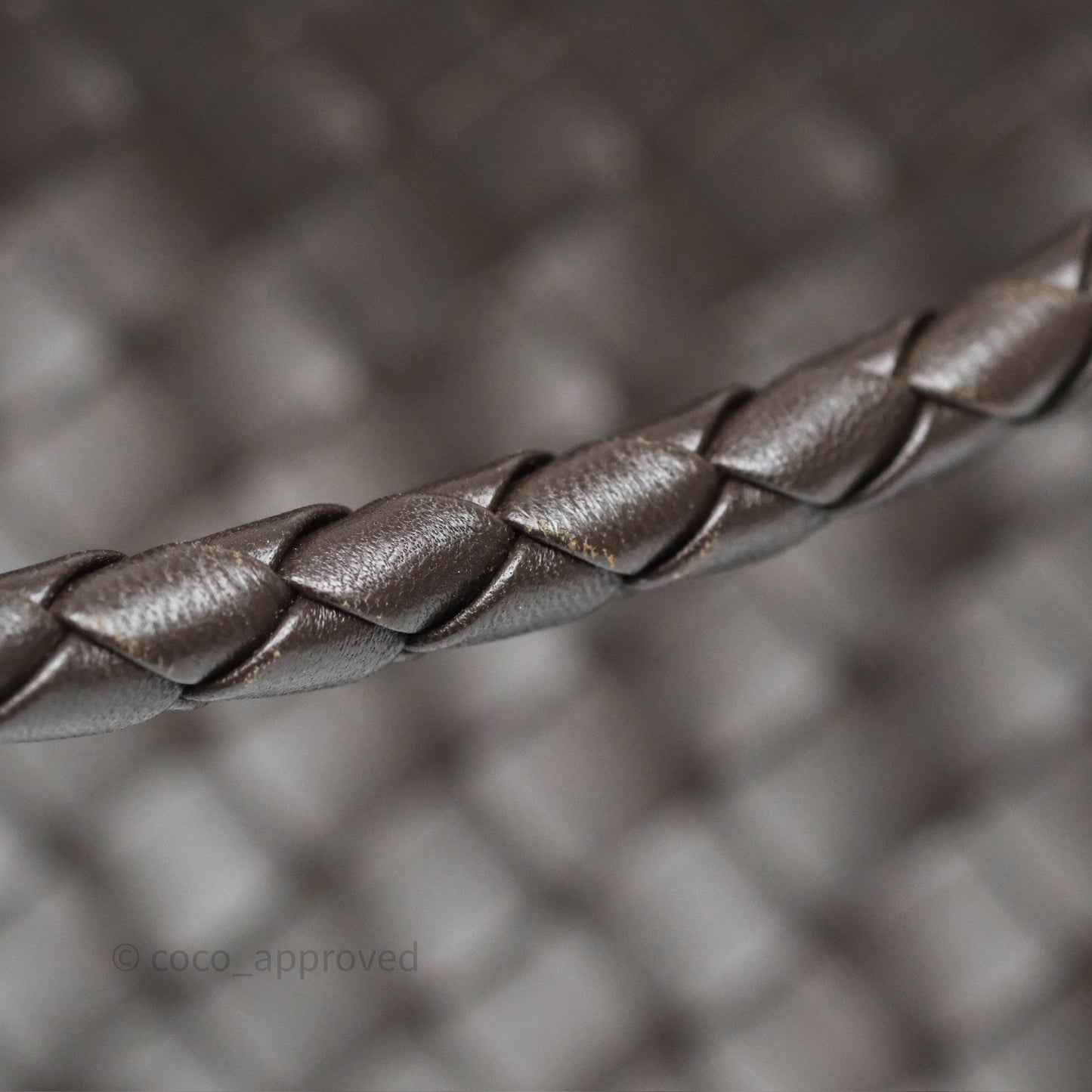 Bottega Veneta Medium Andiamo Bag Fondant Brown Intrecciato Lambskin