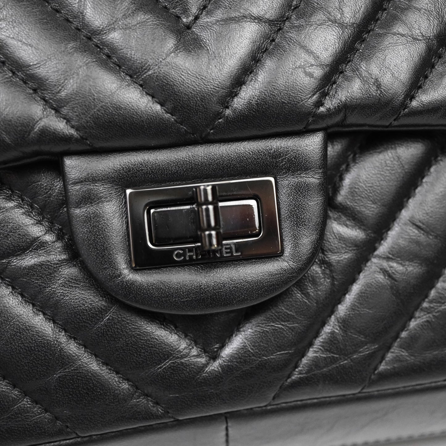 Chanel Reissue Medium 226 Chevron Aged Calfskin So Black
