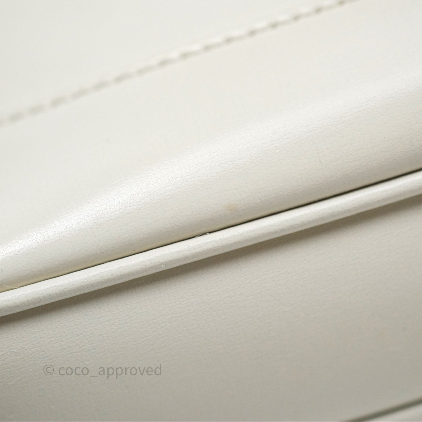 Gucci Jackie 1961 White Small Shoulder Bag Gold Hardware