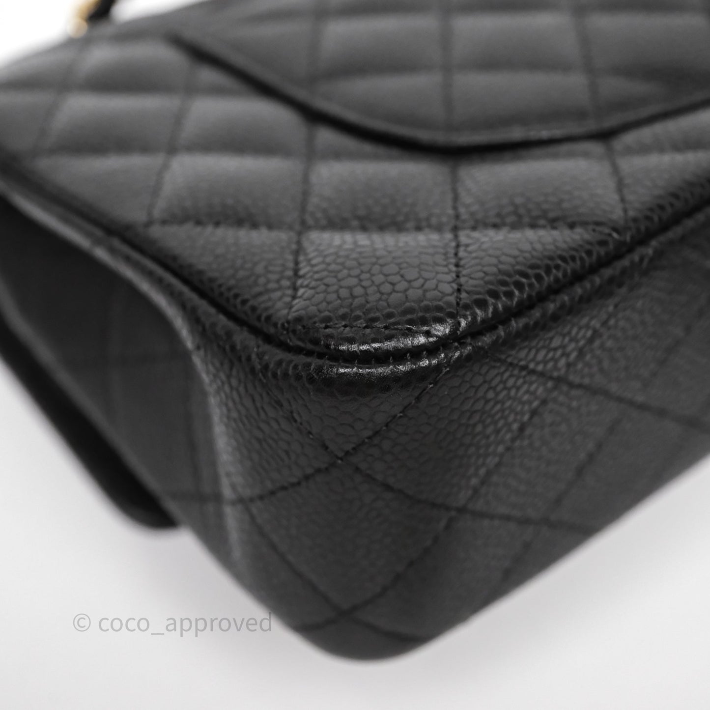 Chanel Classic M/L Medium Flap Quilted Black Caviar Gold Hardware