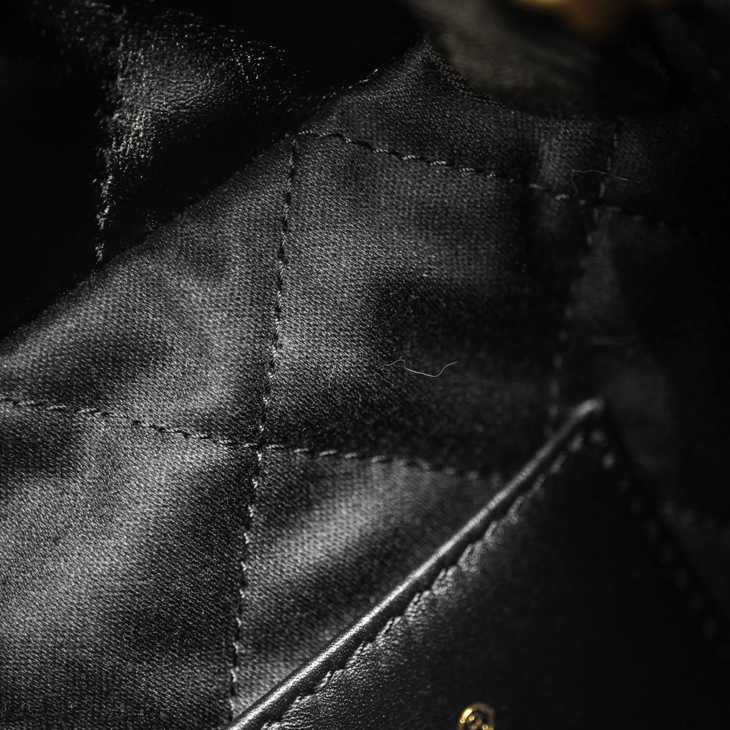 Chanel 22 Mini Bag Black Shiny Crumpled Calfskin Aged Gold Hardware