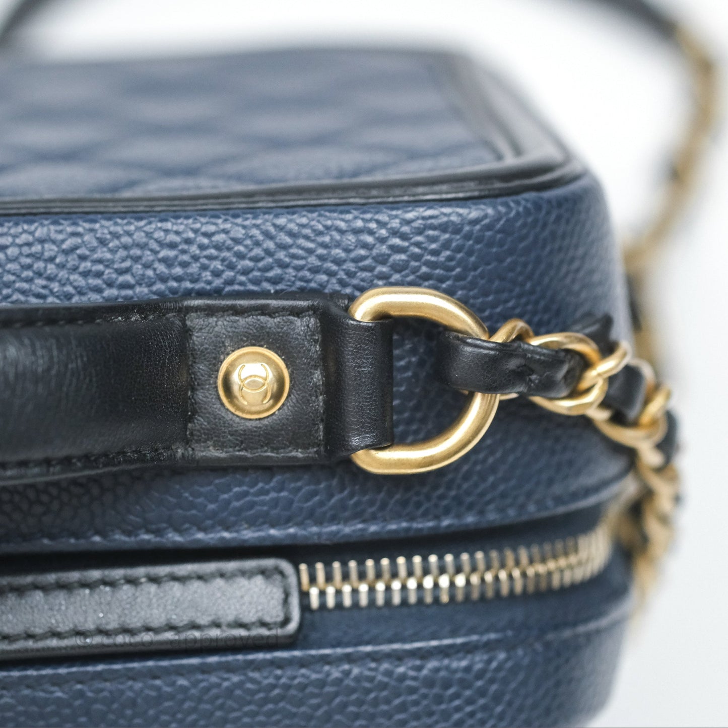 Chanel Quilted Medium CC Filigree Vanity Case Dark Navy Caviar Gold Hardware