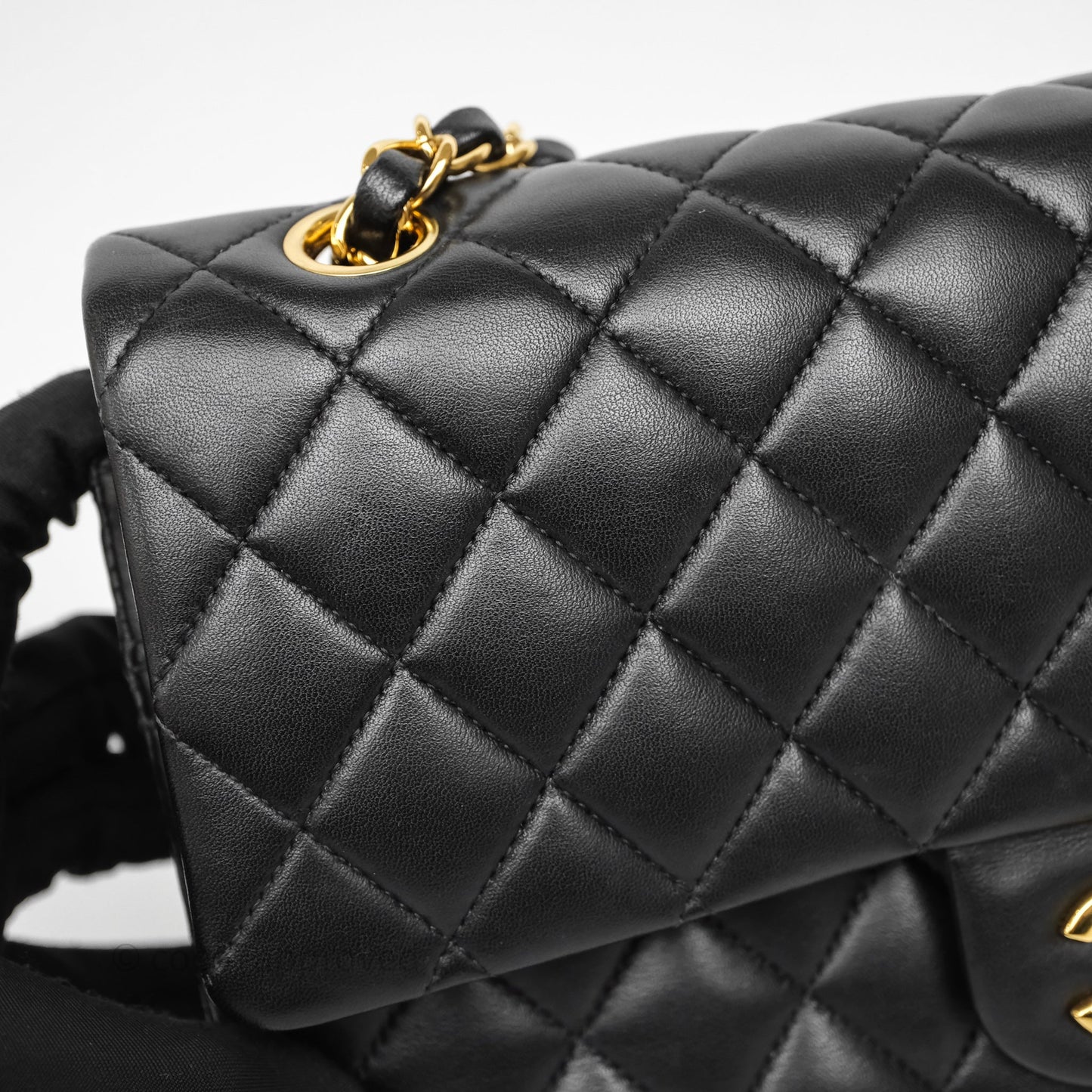 Chanel Quilted Classic M/L Medium Flap  Black Lambskin Gold Hardware