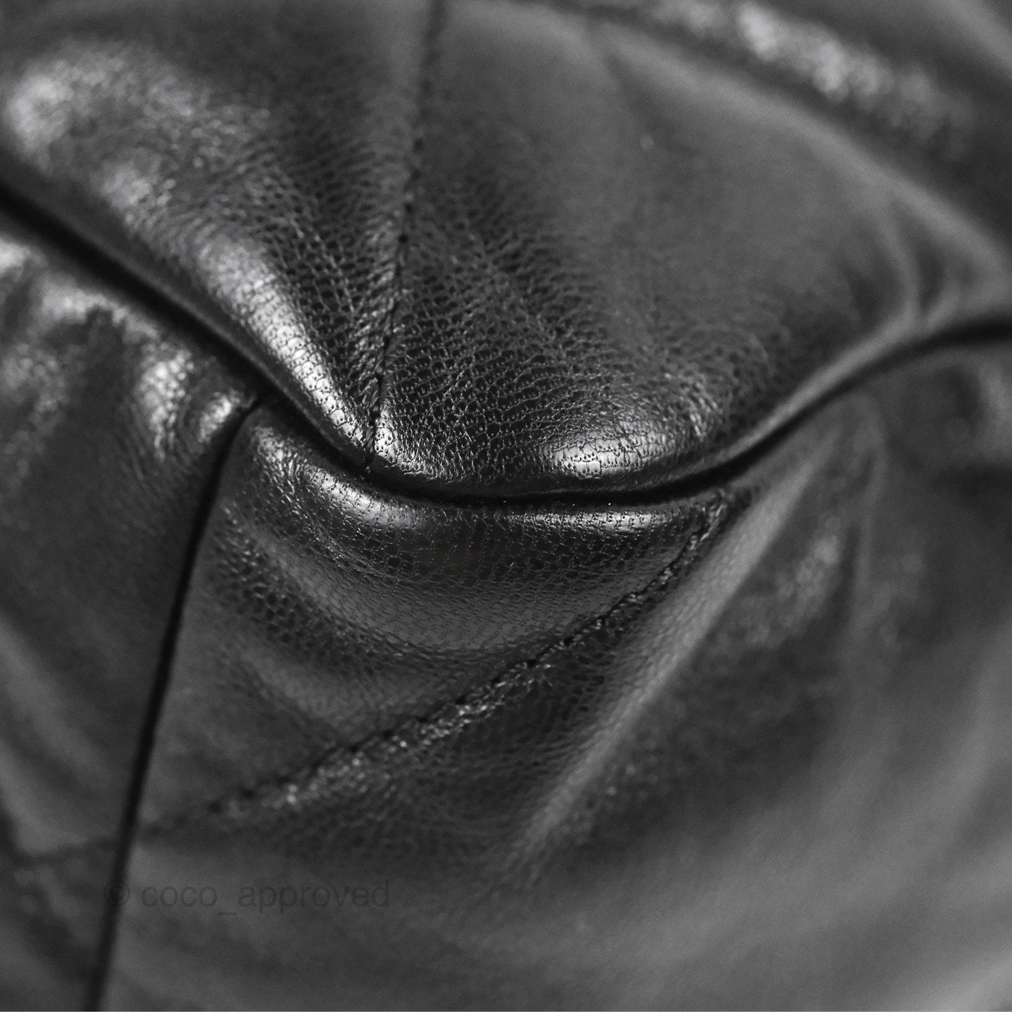 Chanel 19 Medium Black Goatskin Mixed Hardware