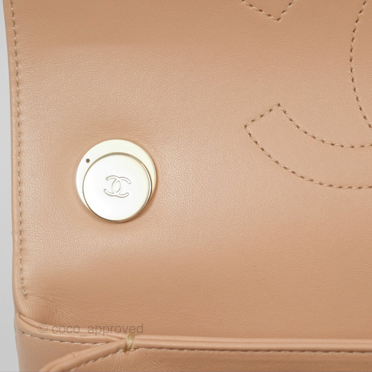 Chanel Trendy CC Small Beige Lambskin Gold Hardware 22S
