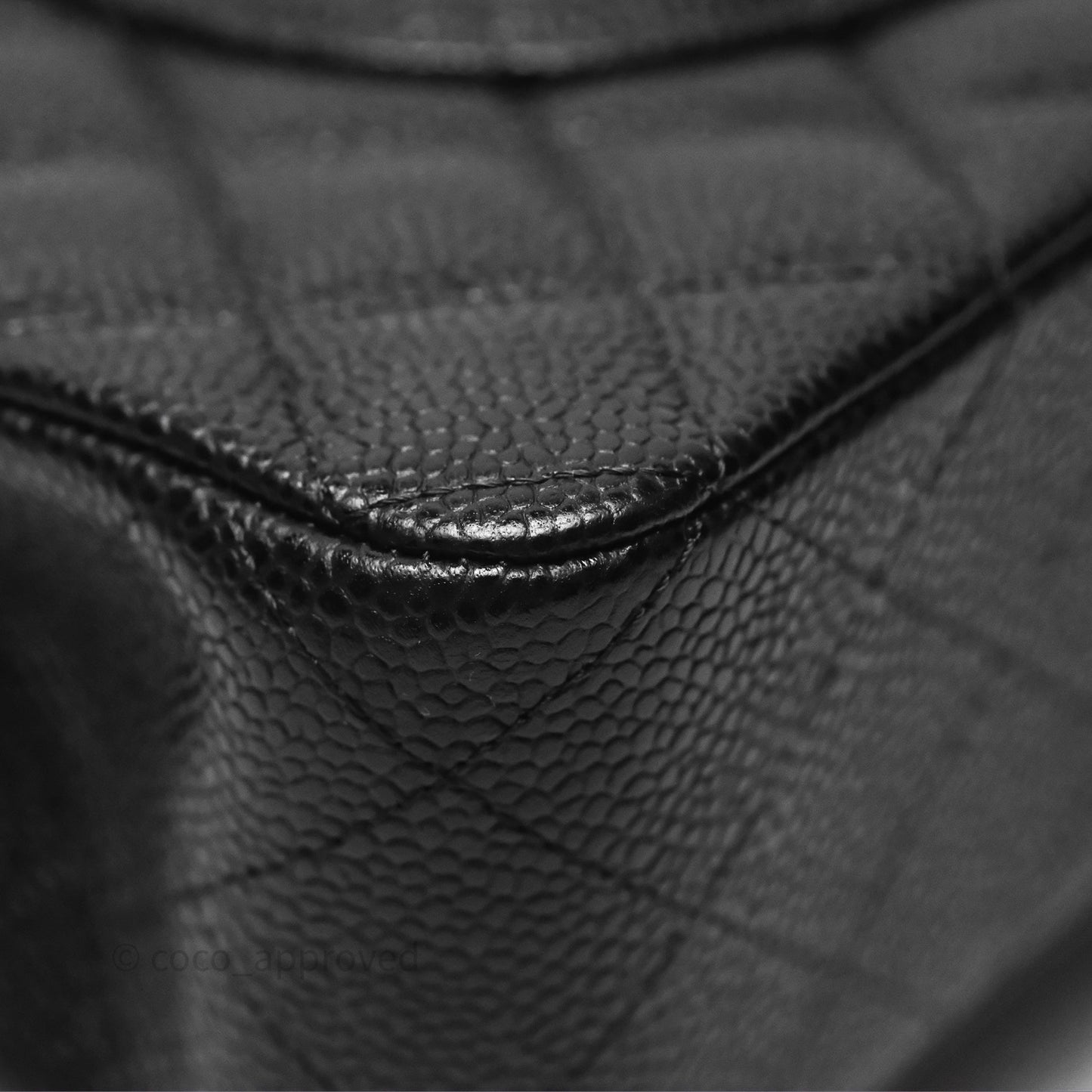 Chanel Classic M/L Medium Flap Quilted Black Caviar Gold Hardware