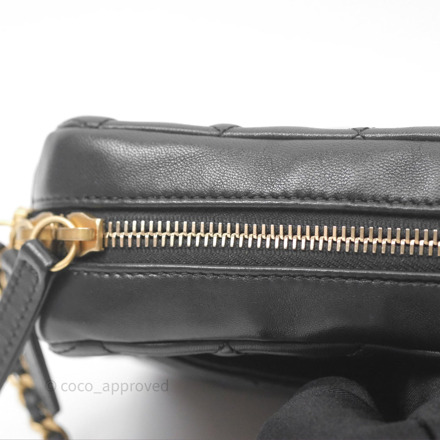 Chanel Quilted CC Pearl Crush Camera Case Black Lambskin Gold Hardware