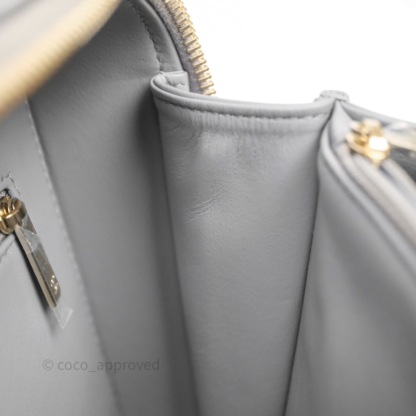 Chanel Medium CC Filigree Vanity Case Quilted Grey Caviar Gold Hardware