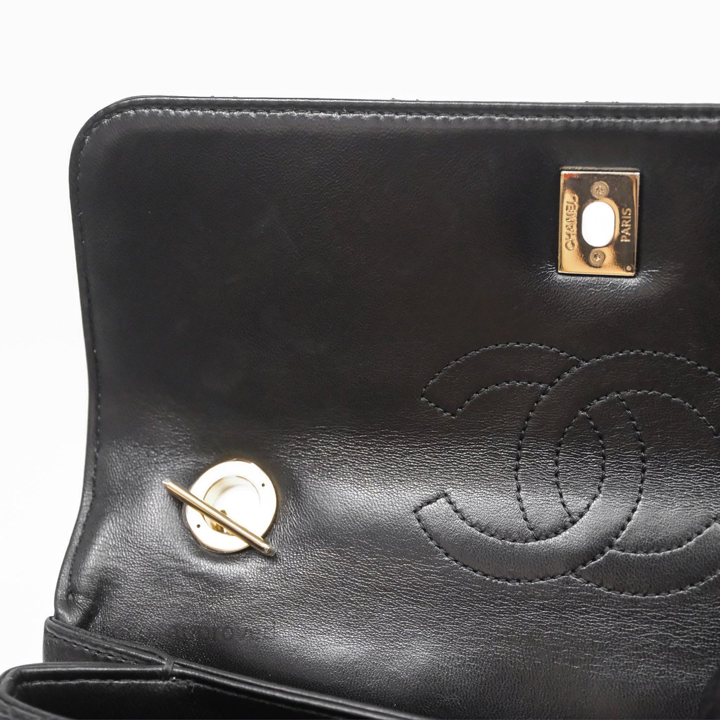 Chanel Medium Trendy CC Flap Bag Lambskin Black Aged Hardware