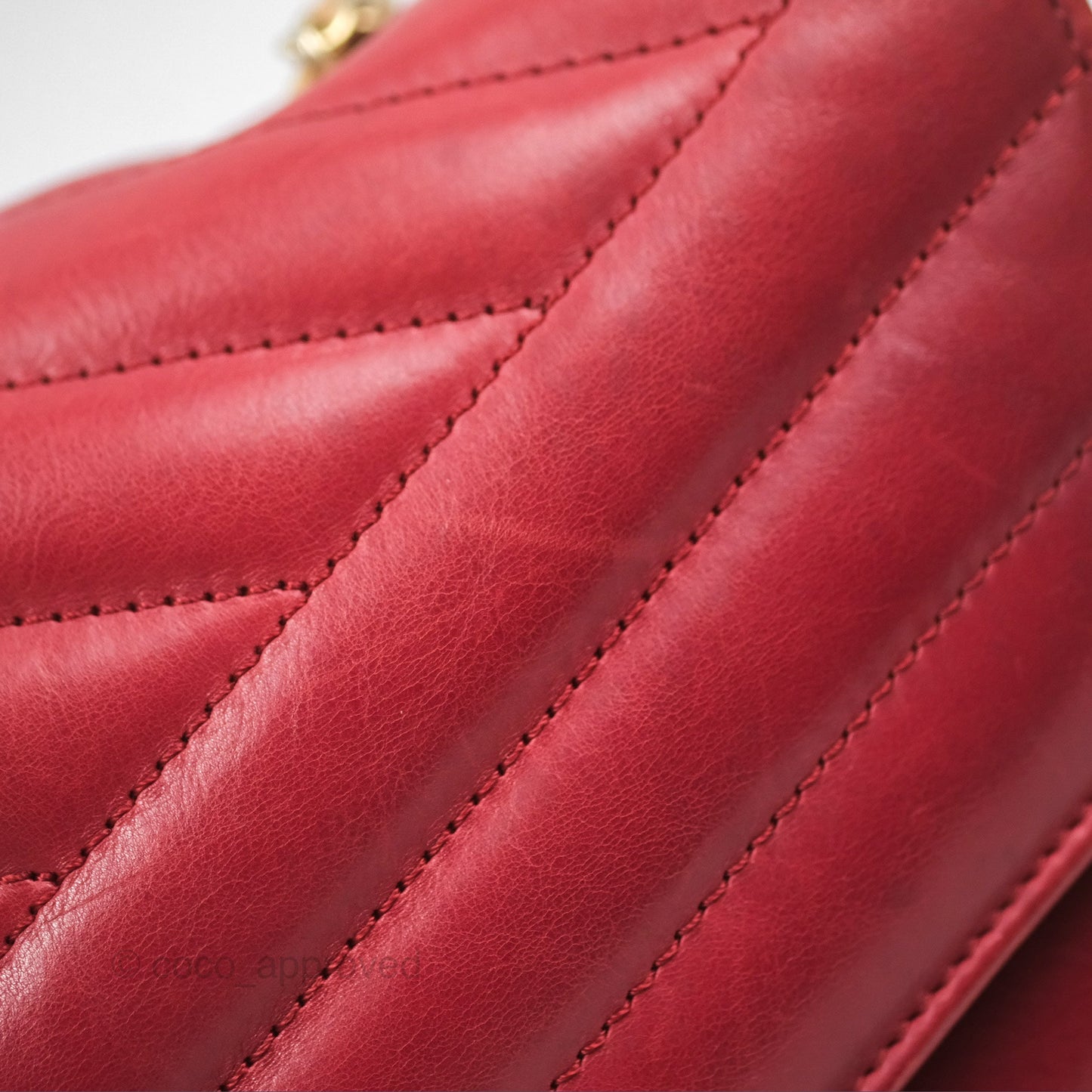 Chanel Chevron Shoulder Bag Red Calfskin Aged Gold Hardware