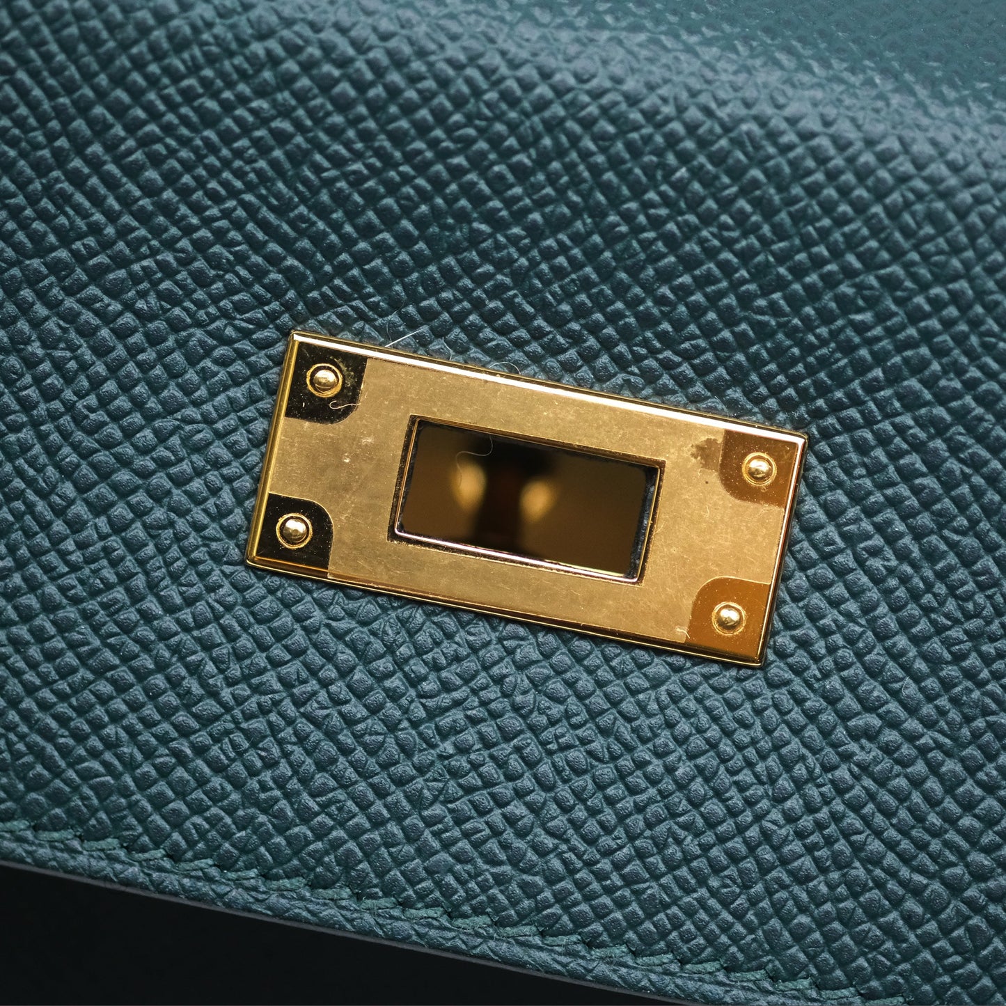 Hermès Kelly 28 Sellier Vert Cypres 6O Epsom Gold Hardware
