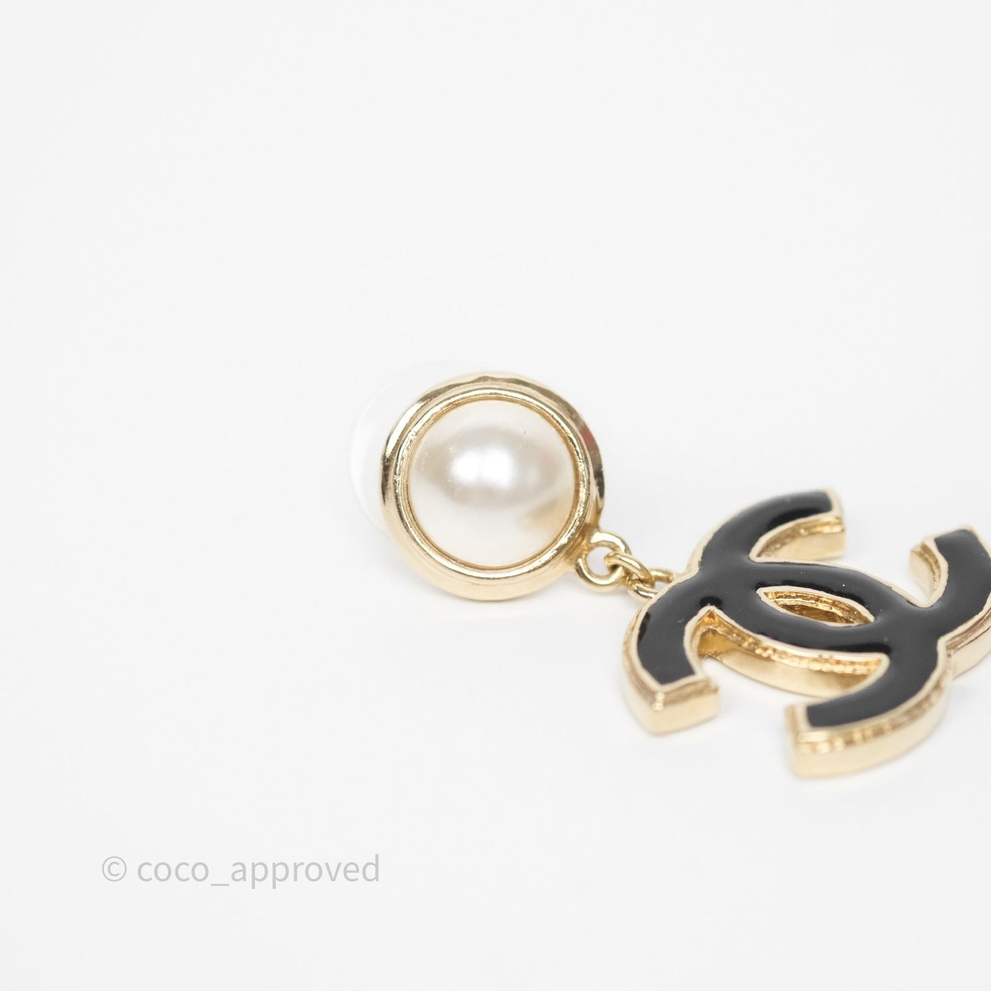 Chanel Round Pearl CC Black Resin Drop Earrings Gold Tone 22A