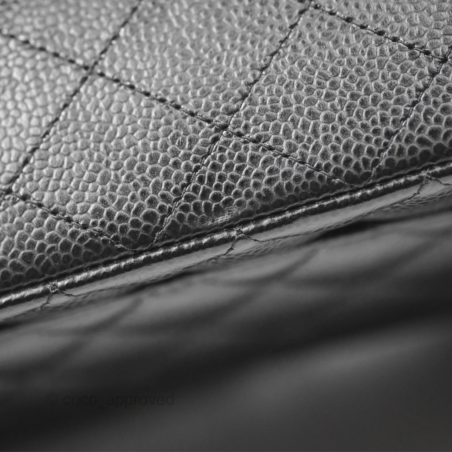 Chanel Classic M/L Medium Flap Quilted Black Caviar Gold Hardware