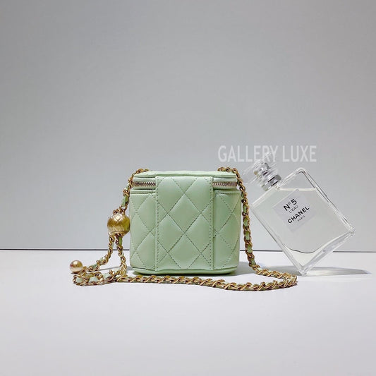 No. 3354-Chanel Pearl Crush Clutch With Chain (Brand New / 全新)