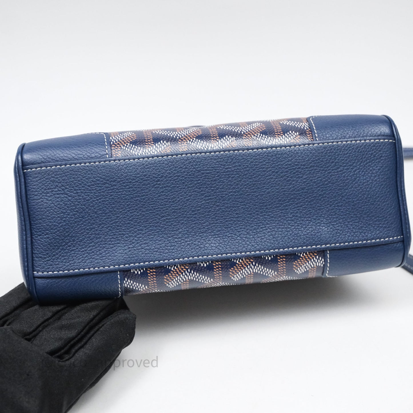 Goyard Saïgon Mini Bag Chevroches Calfskin Navy Silver Hardware