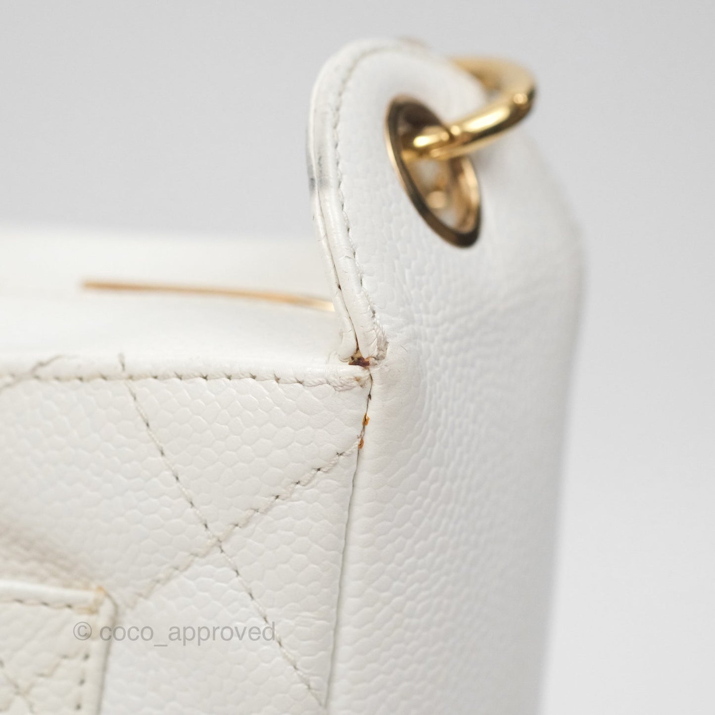 Chanel Vintage CC Quilted Shoulder Bag White Caviar Gold Hardware