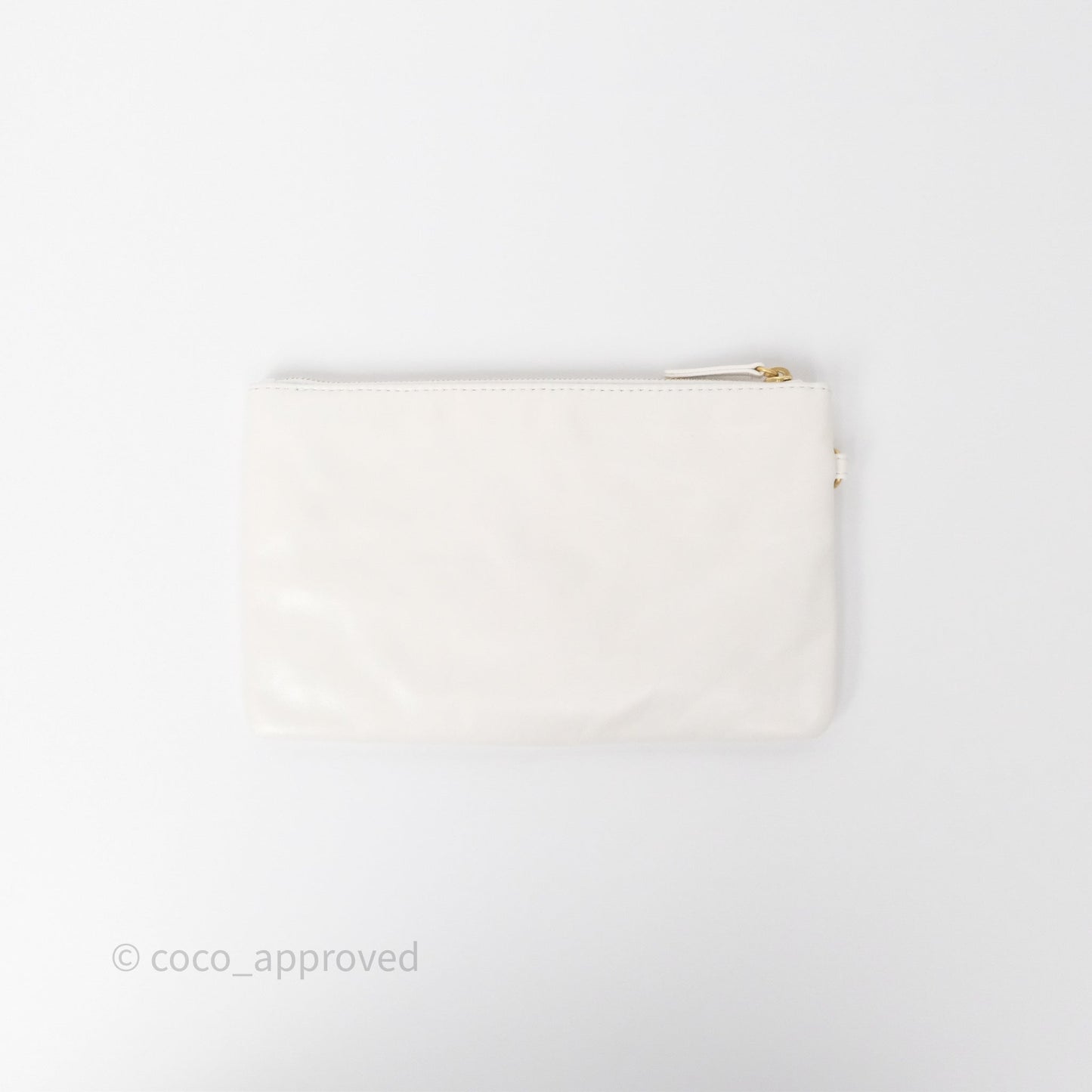 Chanel 22 Medium White Shiny Crumpled Calfskin Aged Gold Hardware