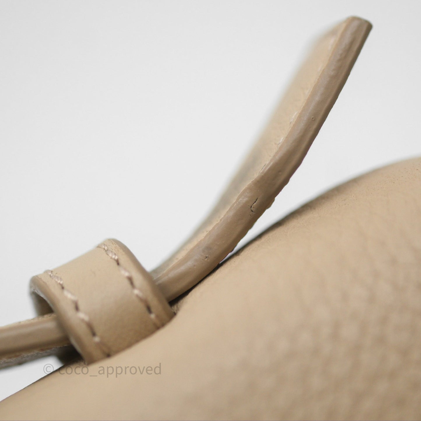 Loro Piana Extra Pocket L19 Cream Grained Calfskin Gold Hardware